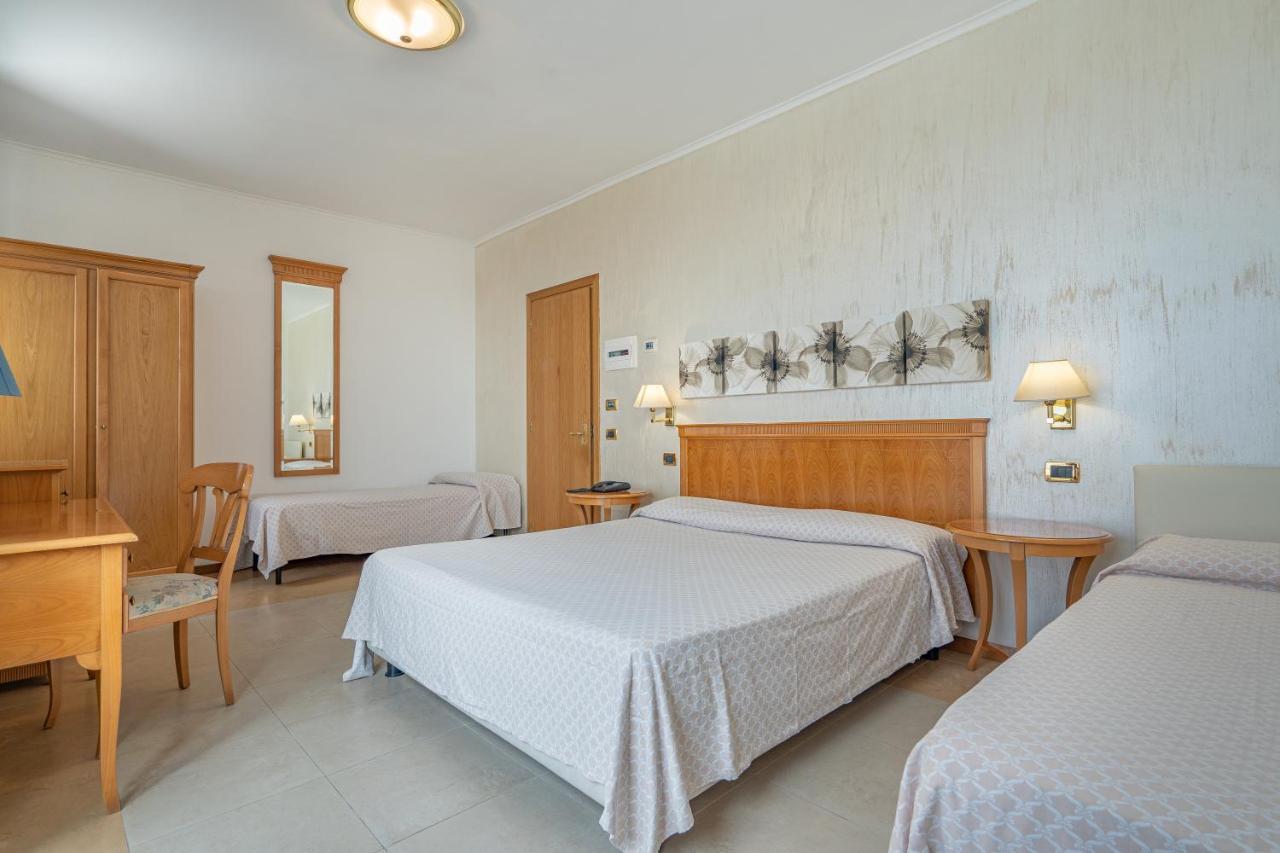 Grand Hotel Moon Valley Vico Equense Exterior foto