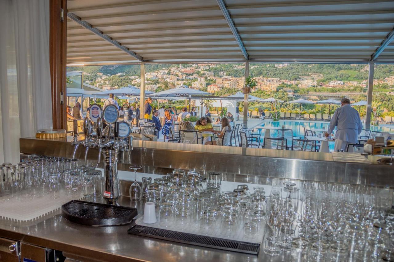 Grand Hotel Moon Valley Vico Equense Exterior foto