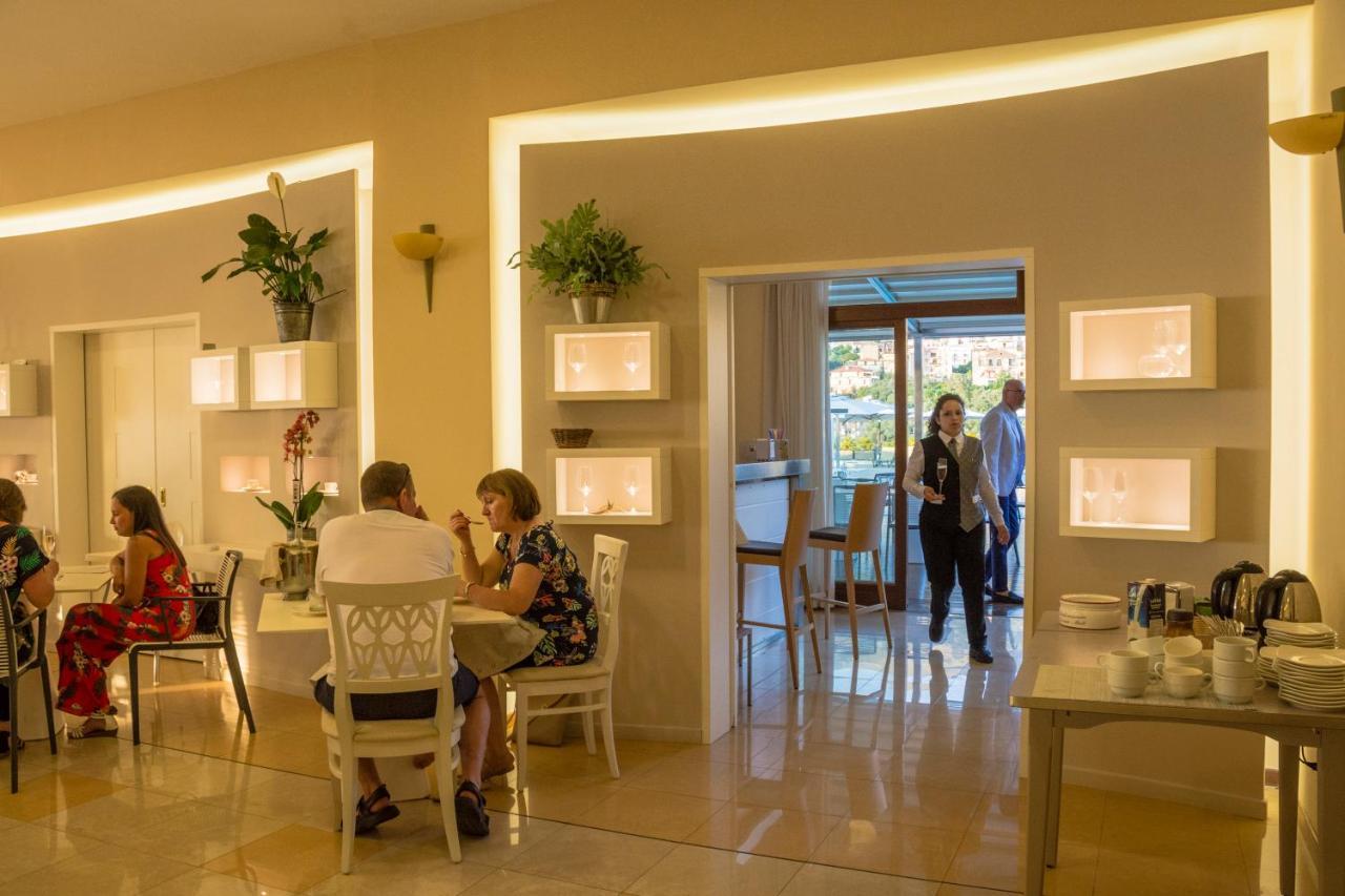 Grand Hotel Moon Valley Vico Equense Exterior foto